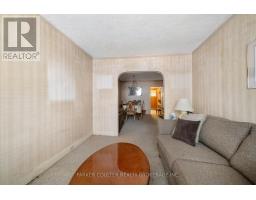 Bedroom 3 - 26 Larchmount Avenue, Toronto, ON M4M2Y7 Photo 6