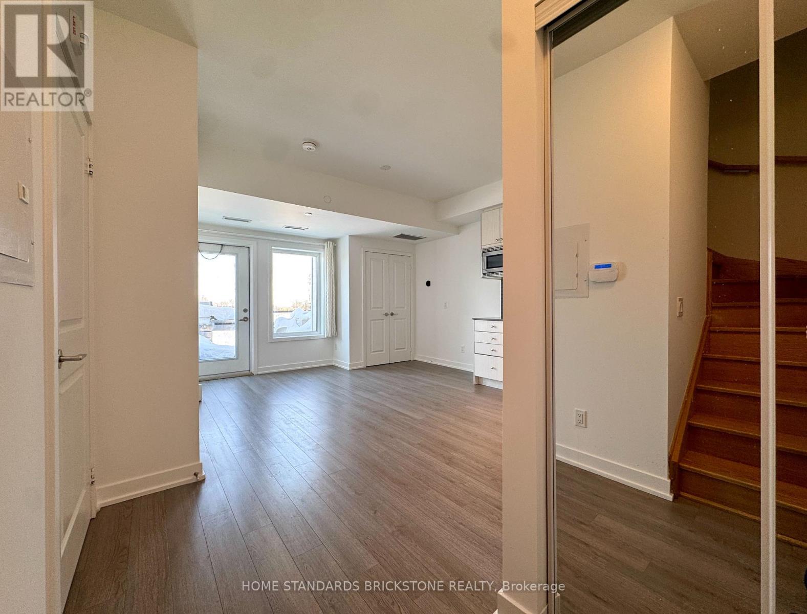 207 - 155 DOWNSVIEW PARK BOULEVARD - Photo 5 of 22, Toronto (Downsview-Roding-CFB), Ontario