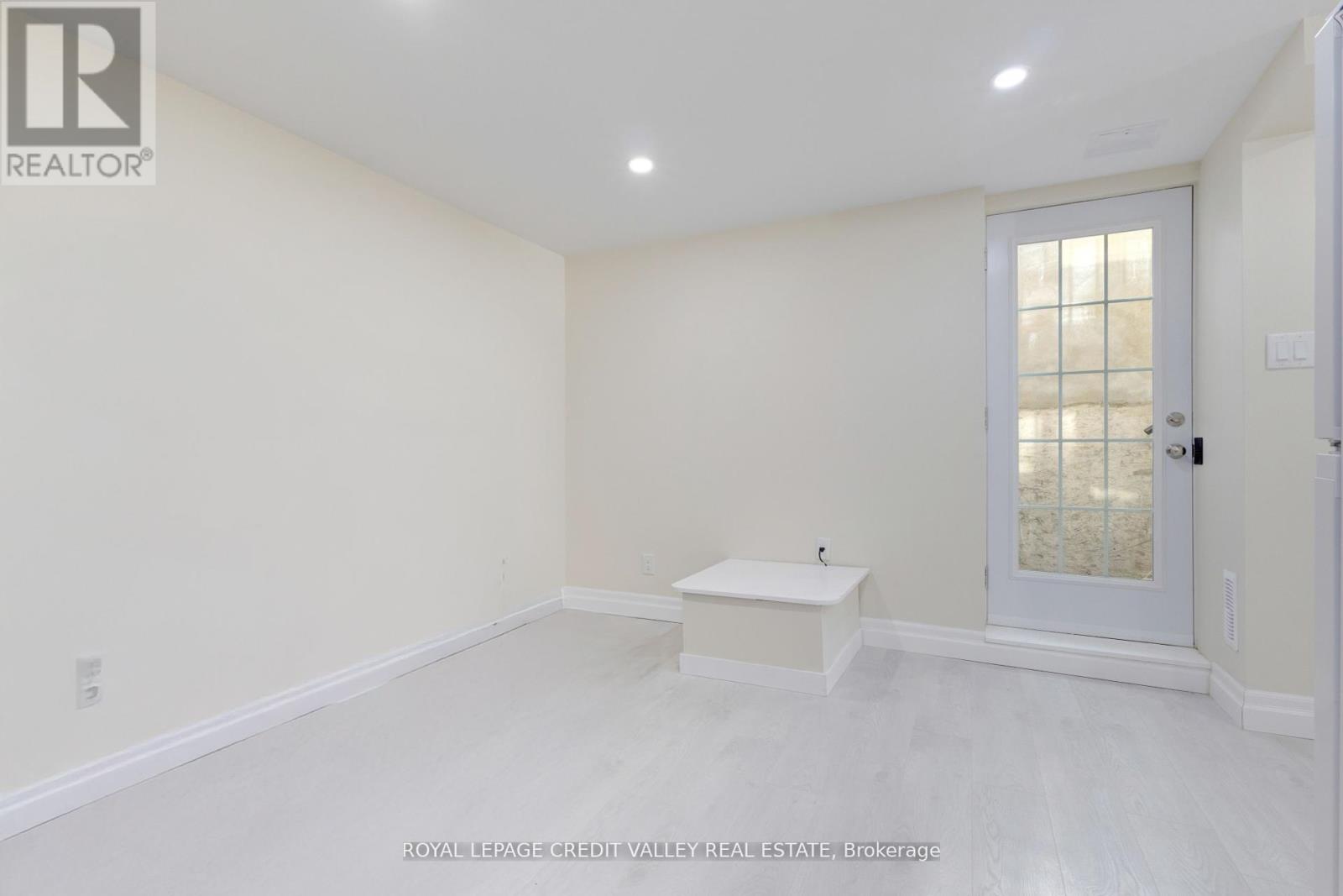 46 Brunswick Unit #Bsmt photo 4