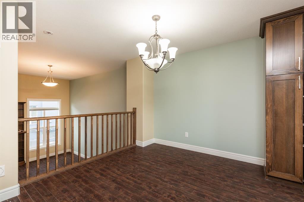 Single Family House for Sale in  Mt Sundance Manor W Sunridge Lethbridge 