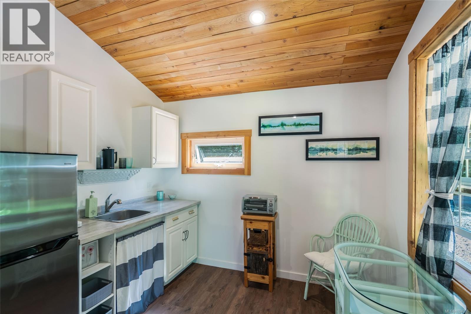 3005 Christie Rd, Qualicum Beach