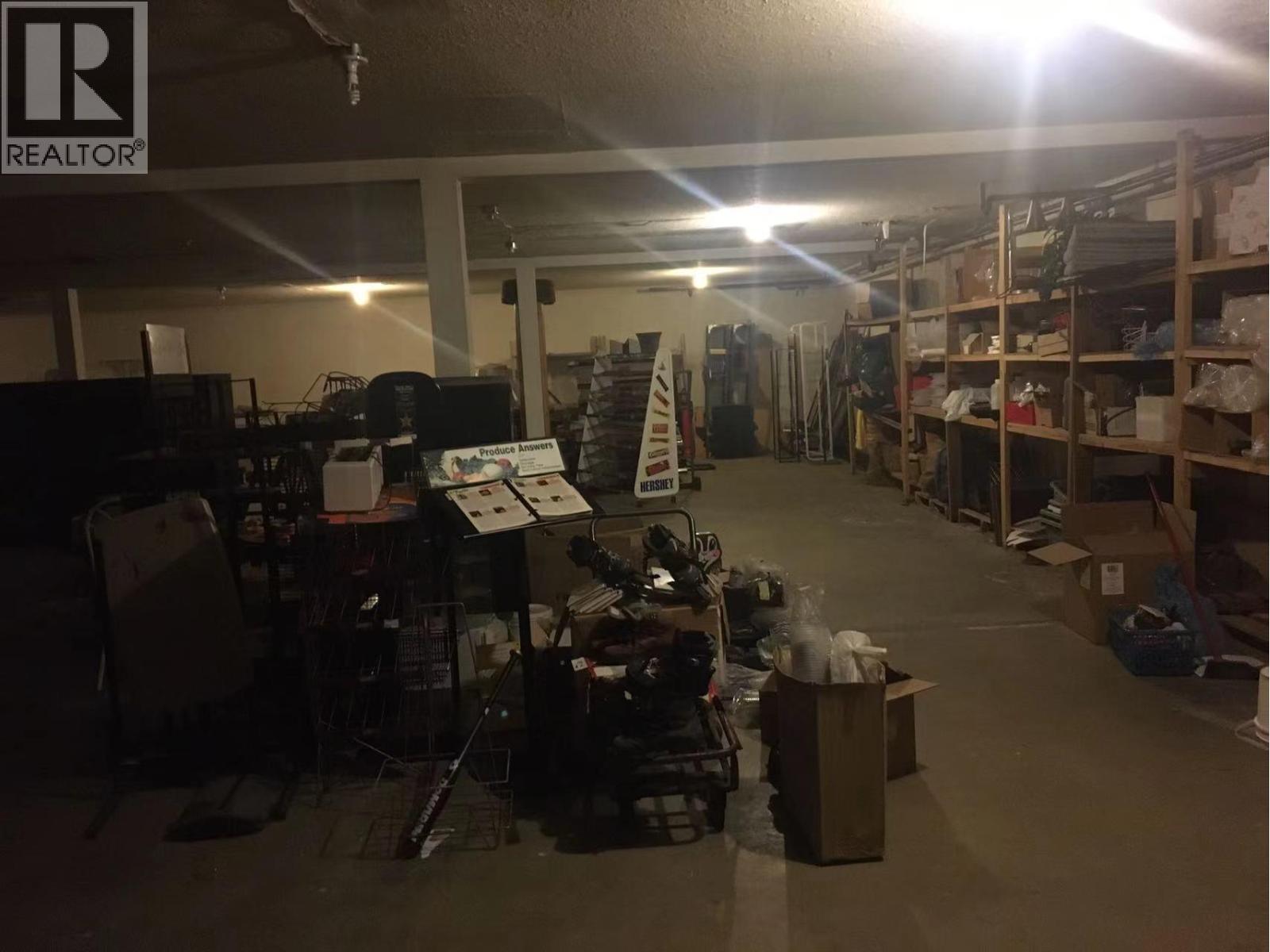  1900 32nd Street, Vernon