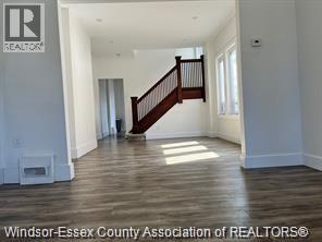 934 Gladstone - Photo 5 of 12, Windsor, Ontario