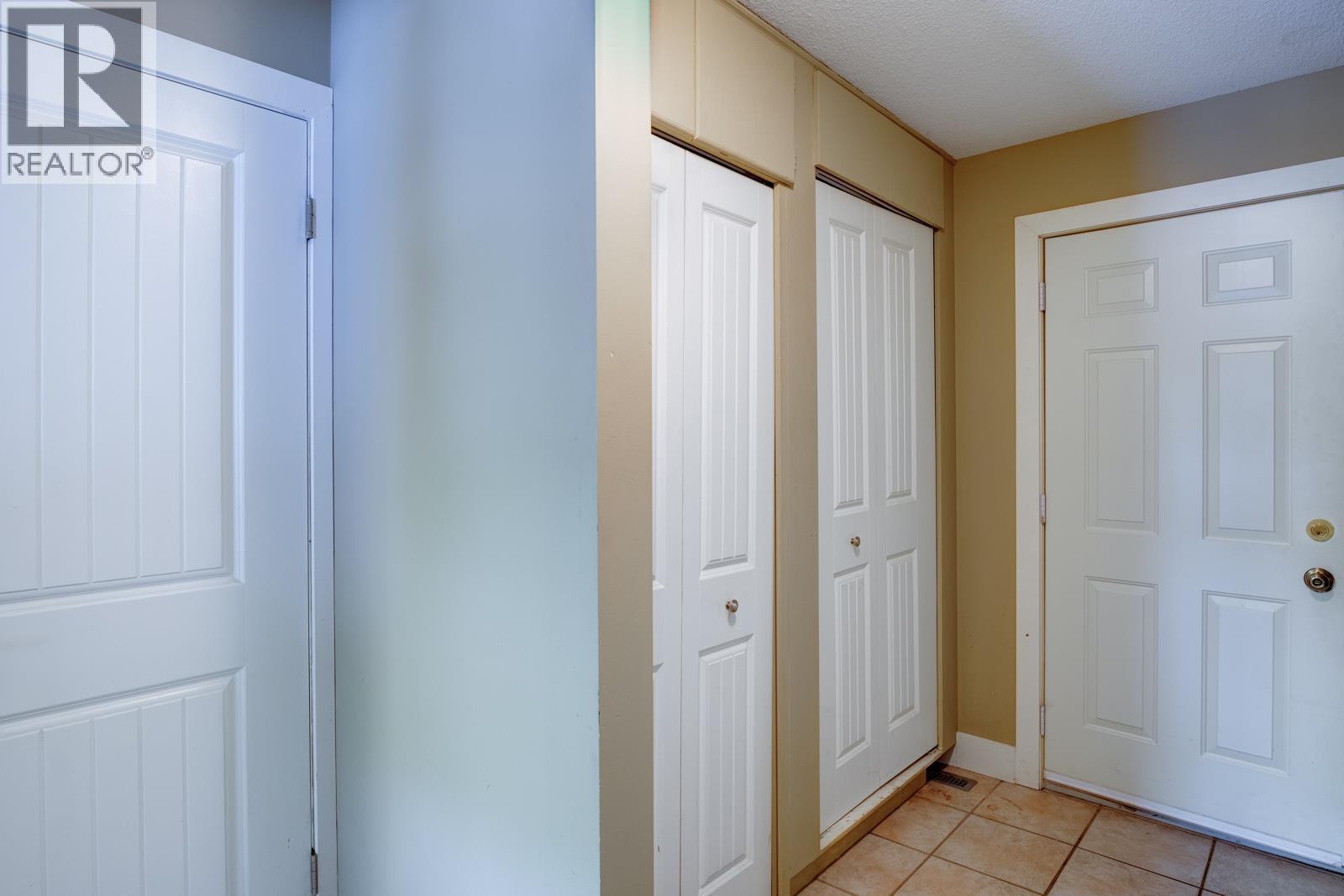1638 Pritchard Drive - 22
