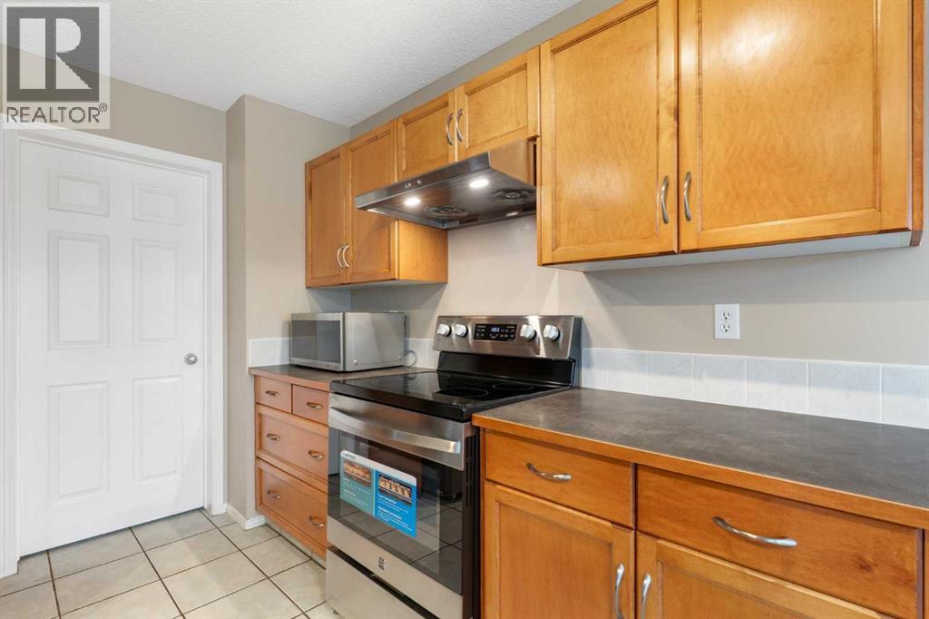 Single Family House for Sale in  Evansbrooke Way NW Evanston Calgary 