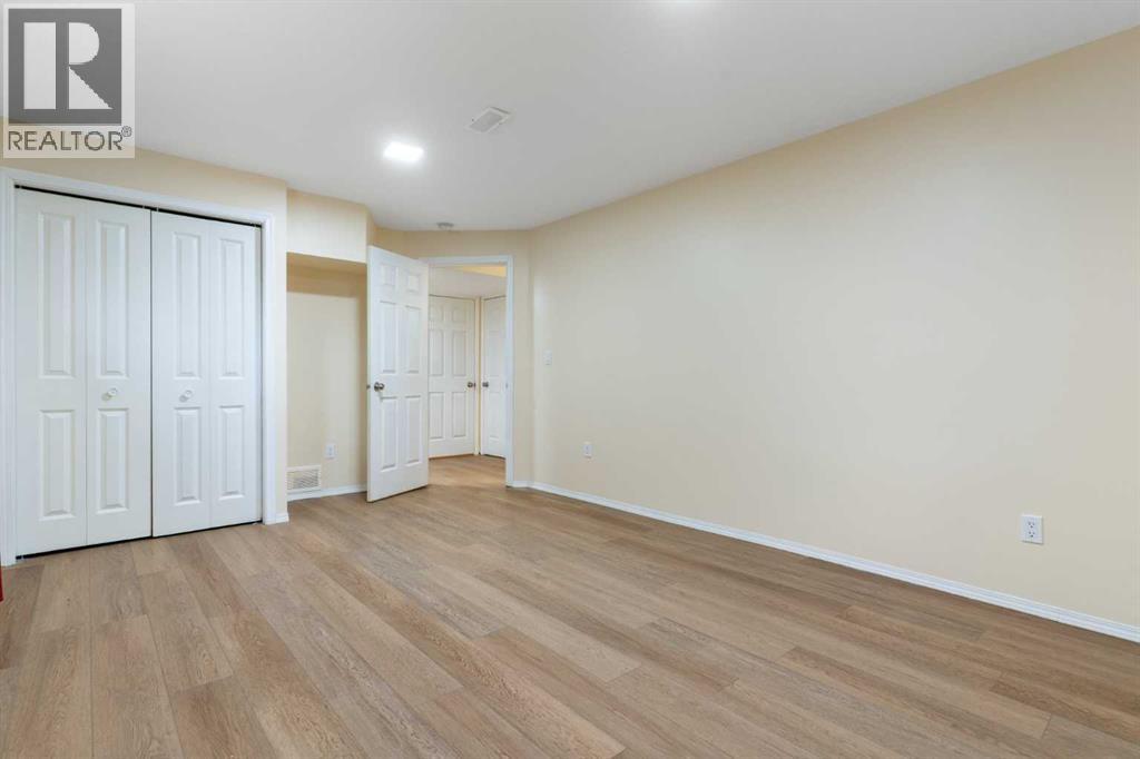 Single Family House for Sale in  Evansbrooke Way NW Evanston Calgary 