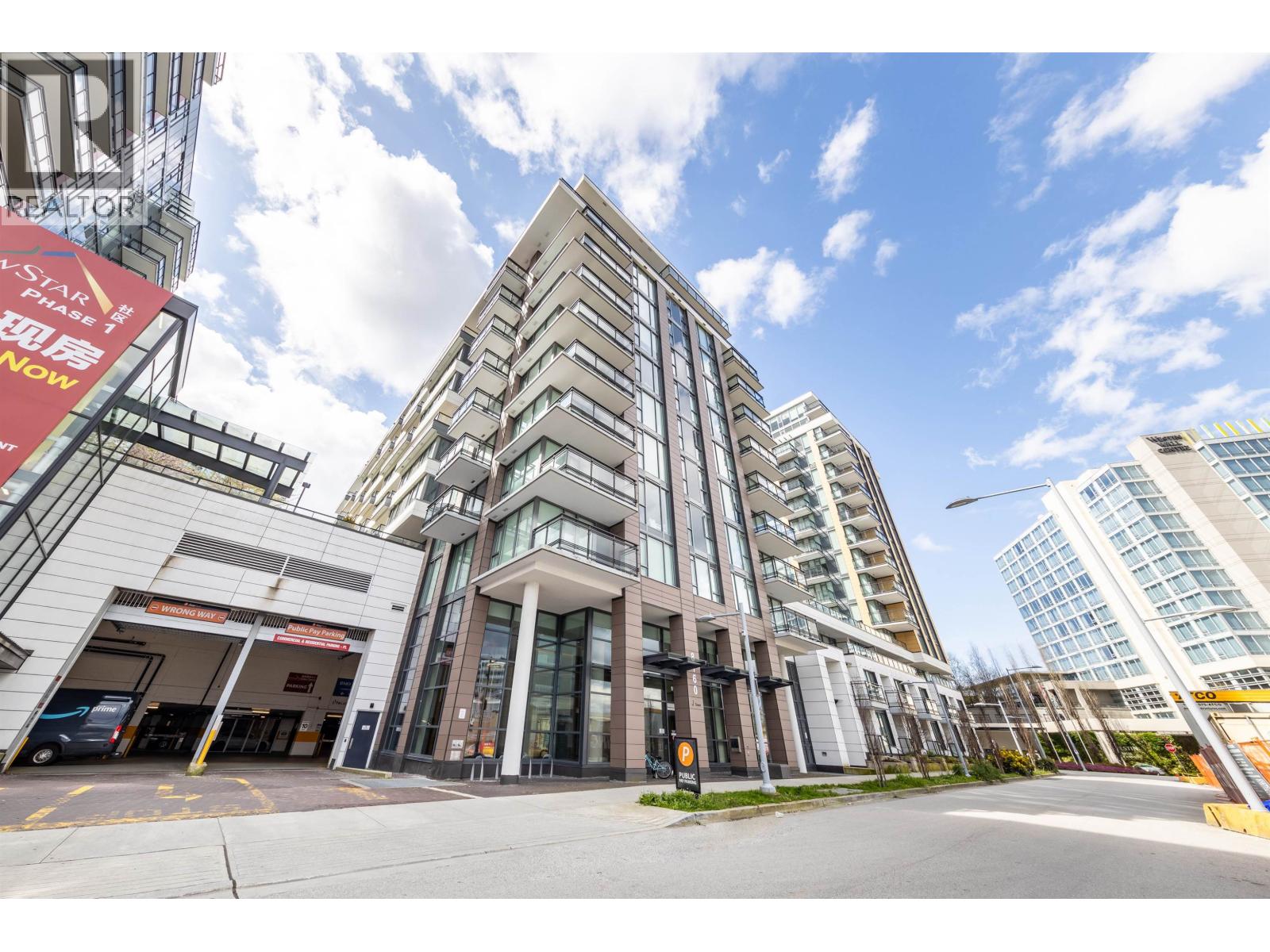 709 8160 MCMYN WAY - Main photo, Richmond, British Columbia