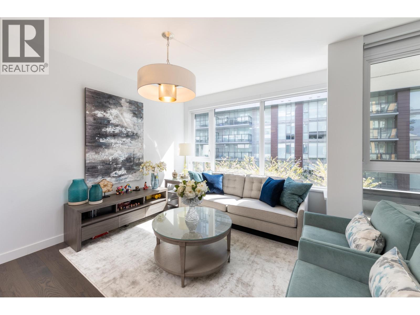 709 8160 MCMYN WAY - Photo 3 of 40, Richmond, British Columbia