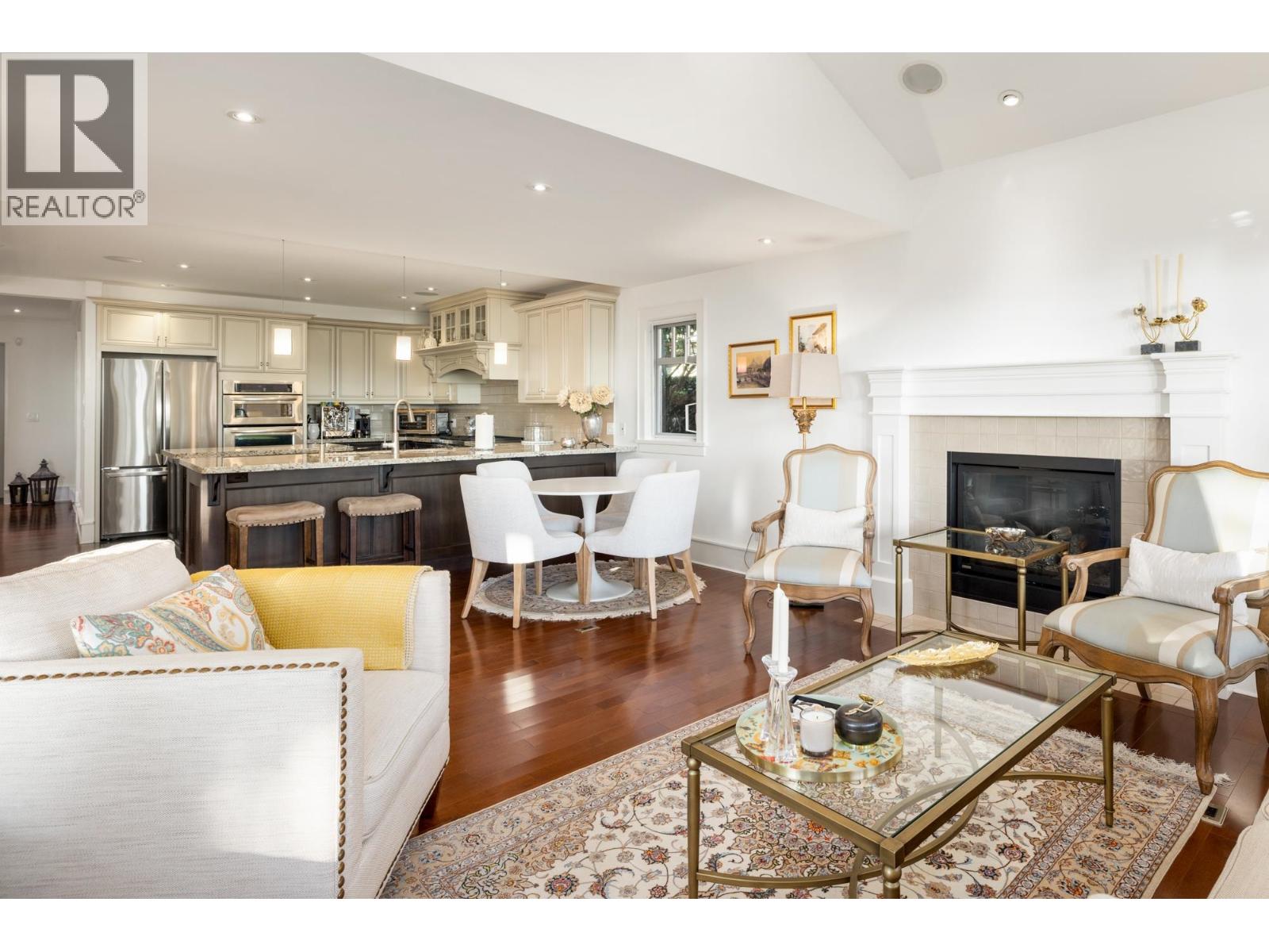 2623 LAWSON AVENUE, West Vancouver