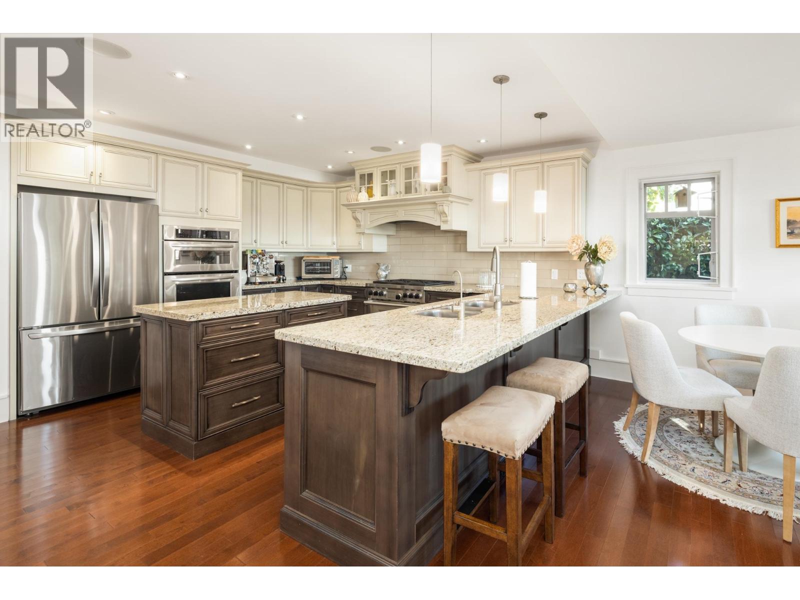 2623 LAWSON AVENUE, West Vancouver