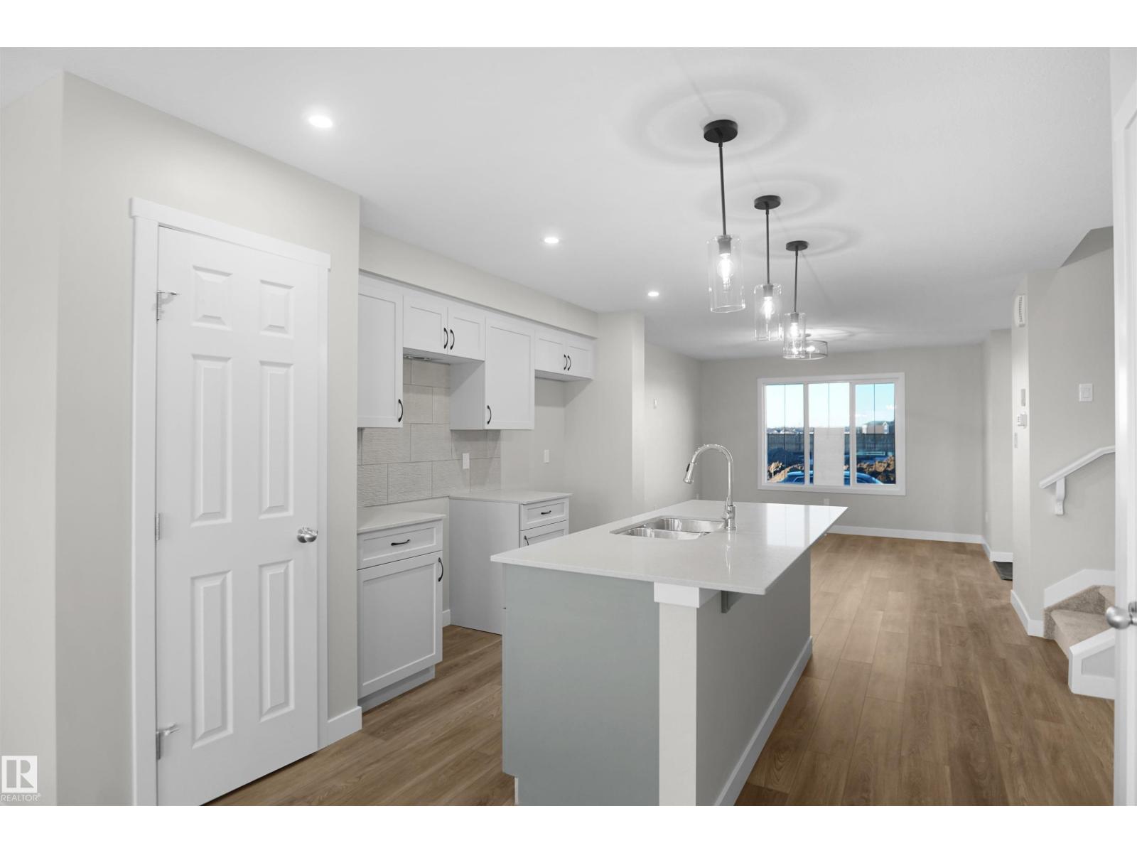 20919 16 AV NW, Edmonton