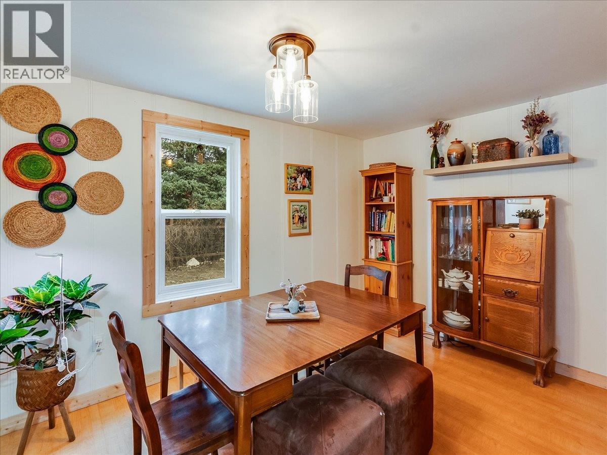 2905 5TH Avenue, Castlegar