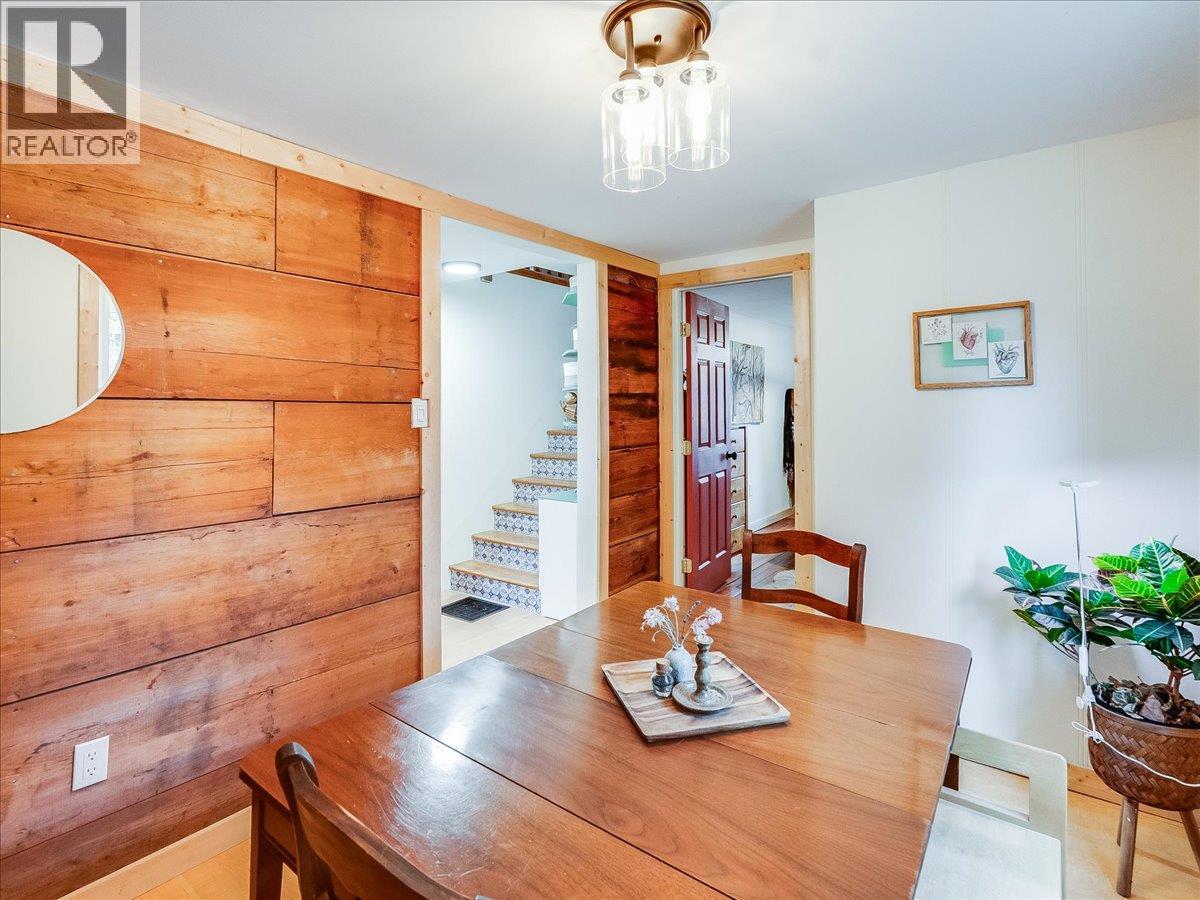 2905 5TH Avenue, Castlegar