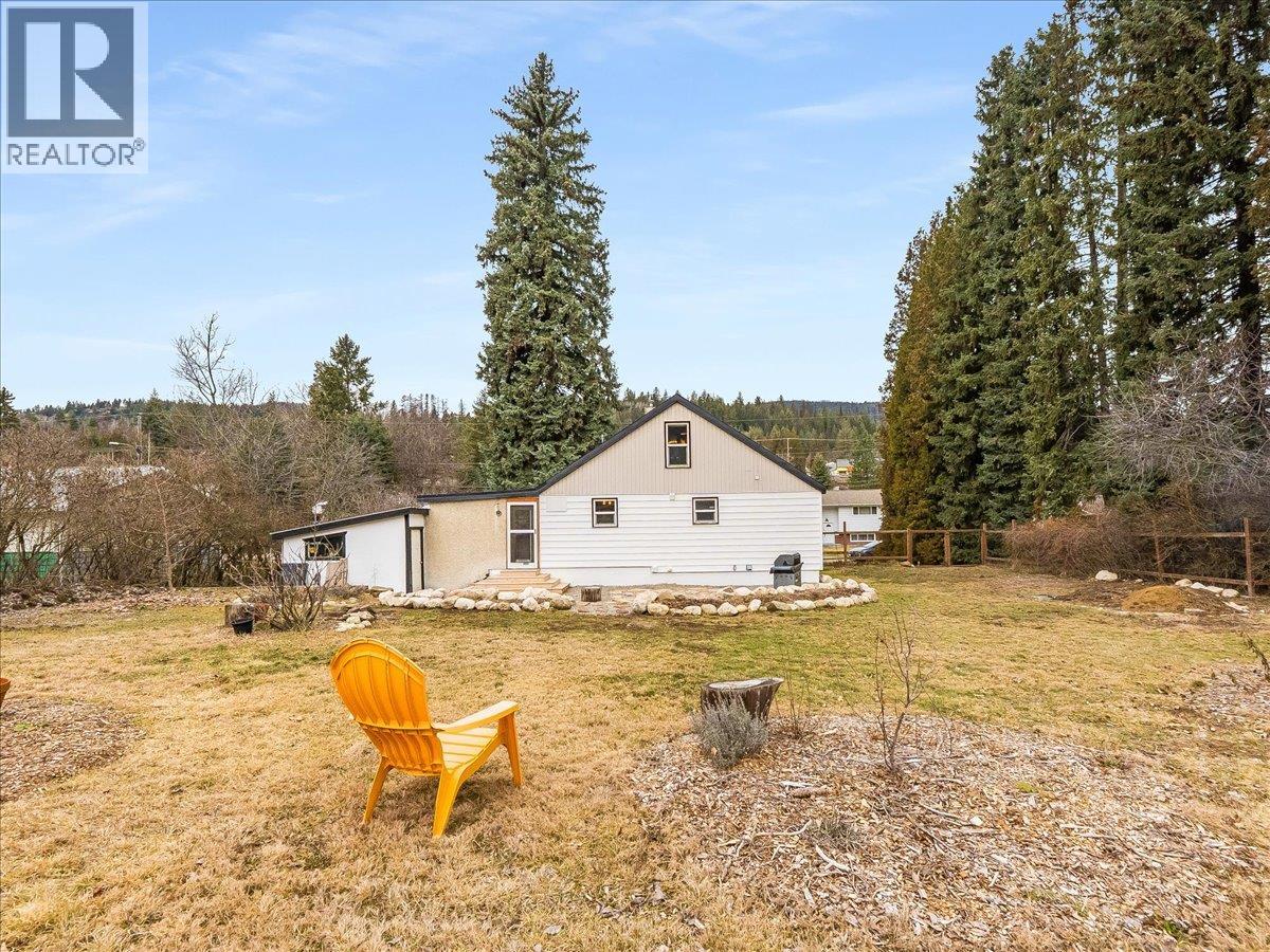 2905 5TH Avenue, Castlegar