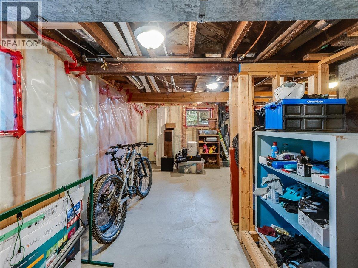 2905 5TH Avenue, Castlegar