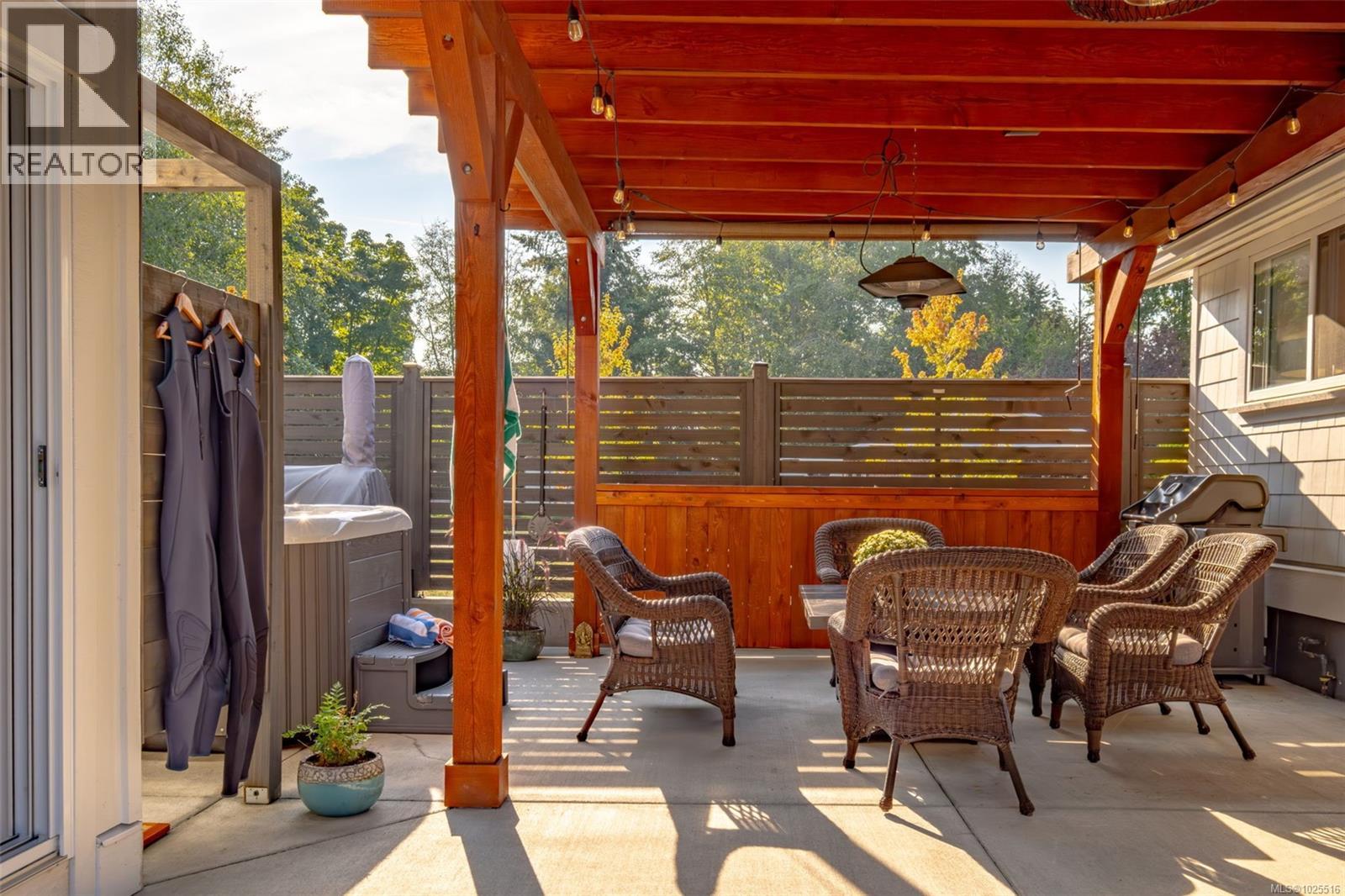 7902 Lantzville Rd, Lantzville