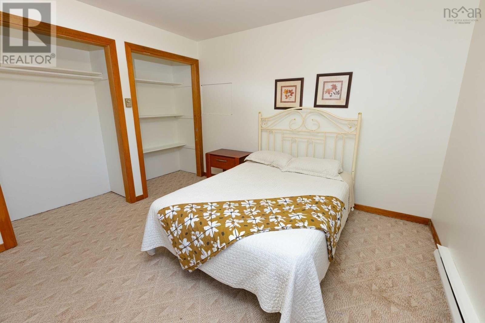 Property 12 of 21 of 5691 NS Trunk 3