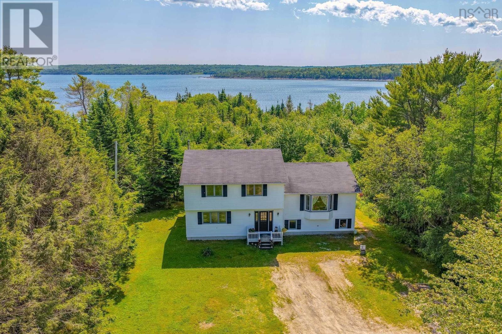 Property photo of 5691 NS Trunk 3