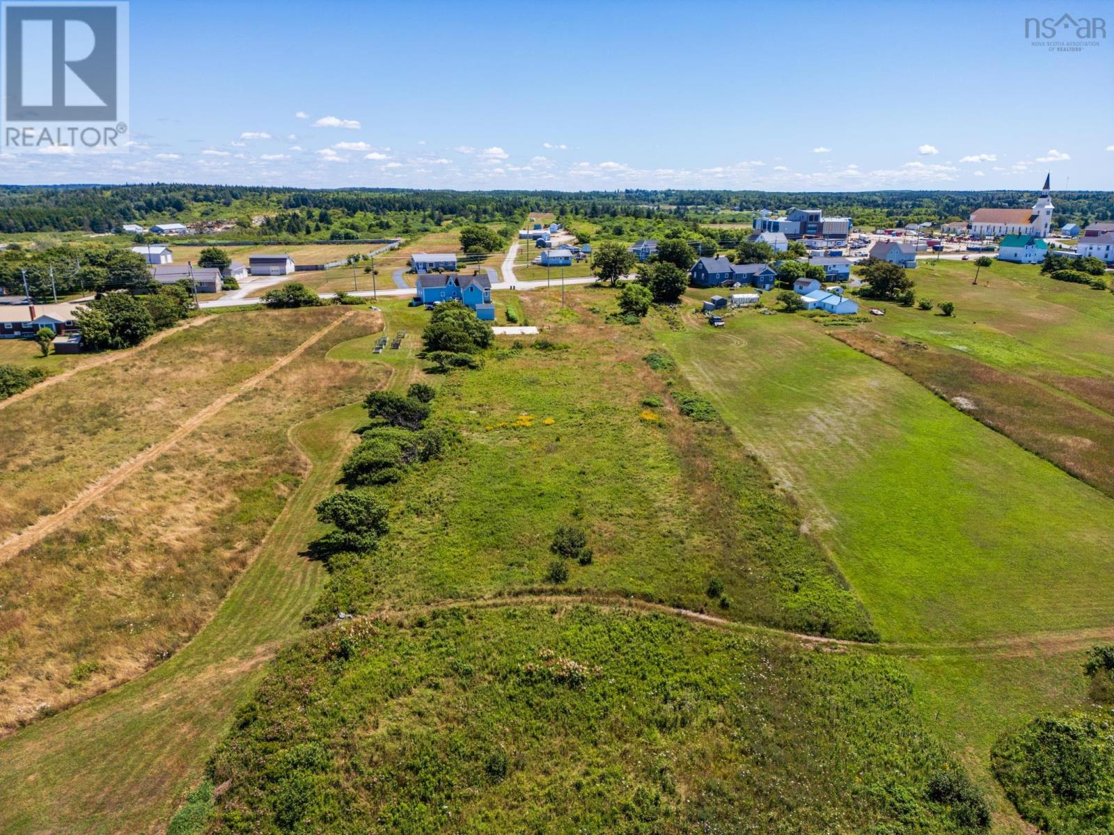 Property 11 of 14 of 9717 Highway 1