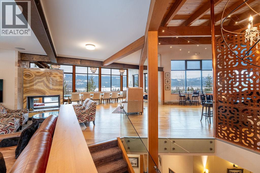 1944 Leidloff Road, Revelstoke