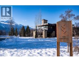 Den - 1944 Leidloff Road, Revelstoke, BC V0E2S0 Photo 10