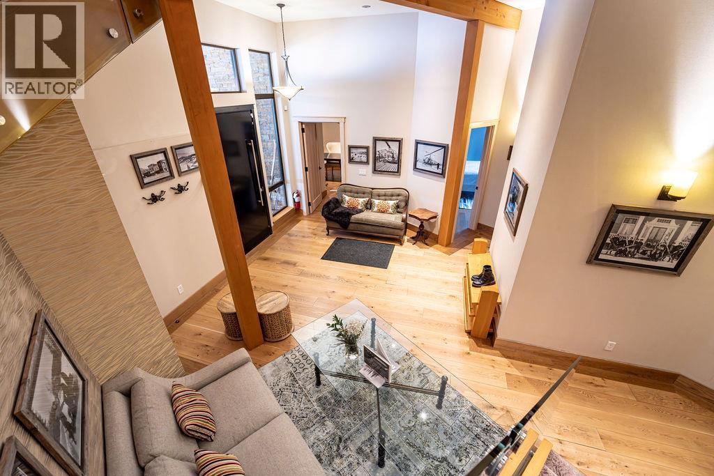 1944 Leidloff Road, Revelstoke