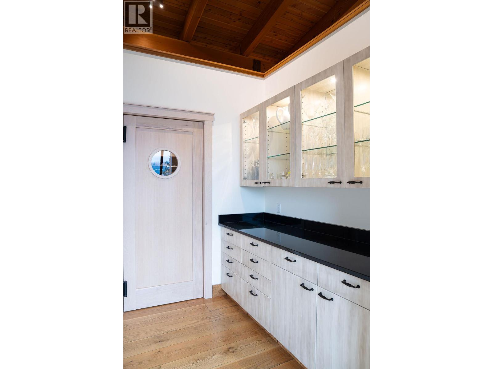 1944 Leidloff Road, Revelstoke