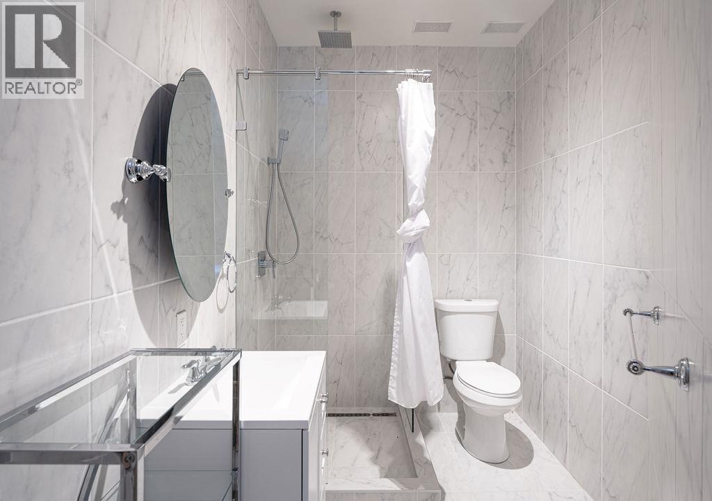 1944 Leidloff Road, Revelstoke