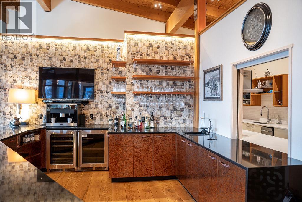 1944 Leidloff Road, Revelstoke