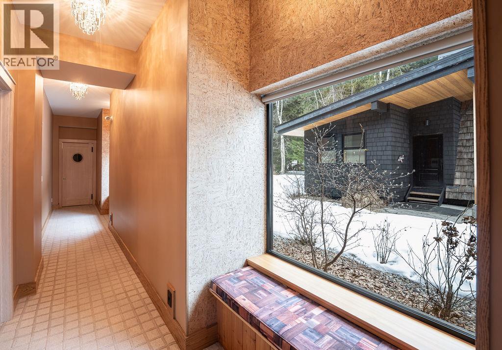 1944 Leidloff Road, Revelstoke