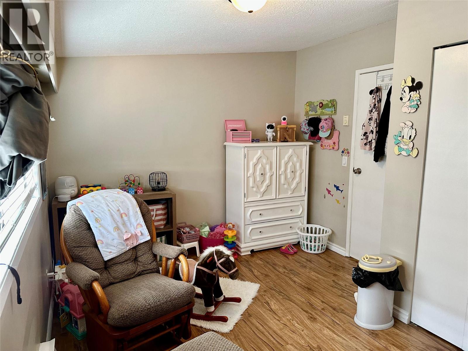 6435 PARK Drive Unit# 3, Oliver