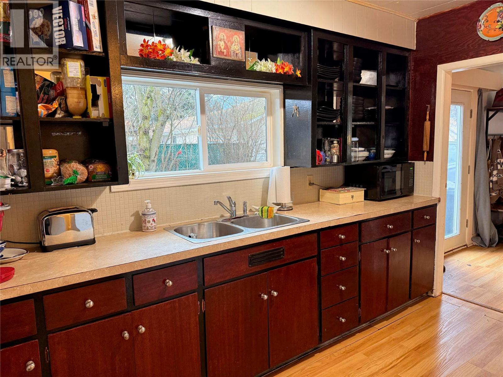 2210 Fletcher Avenue, Armstrong