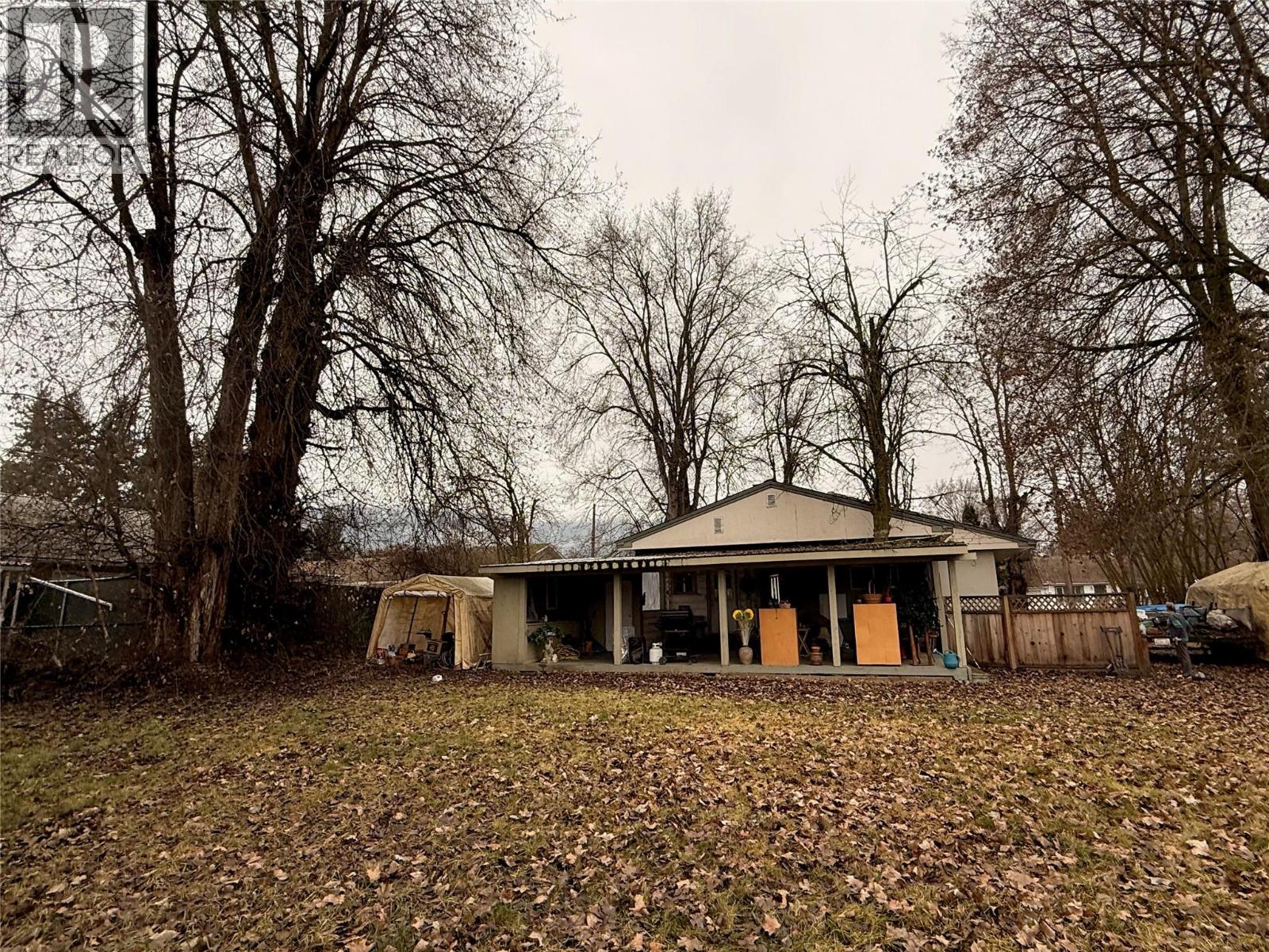 2210 Fletcher Avenue, Armstrong