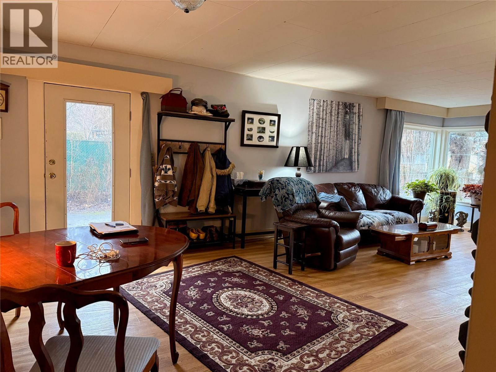 2210 Fletcher Avenue, Armstrong