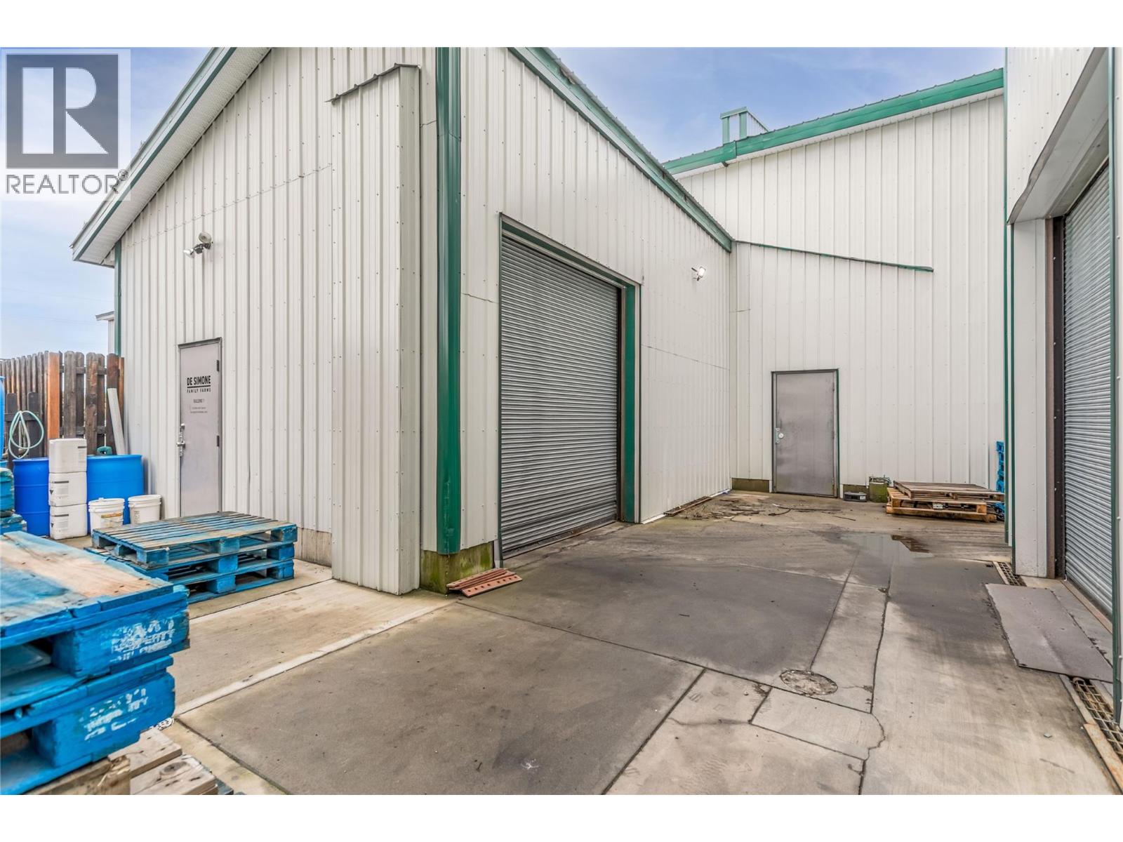  1685 Rutland Road North, Kelowna