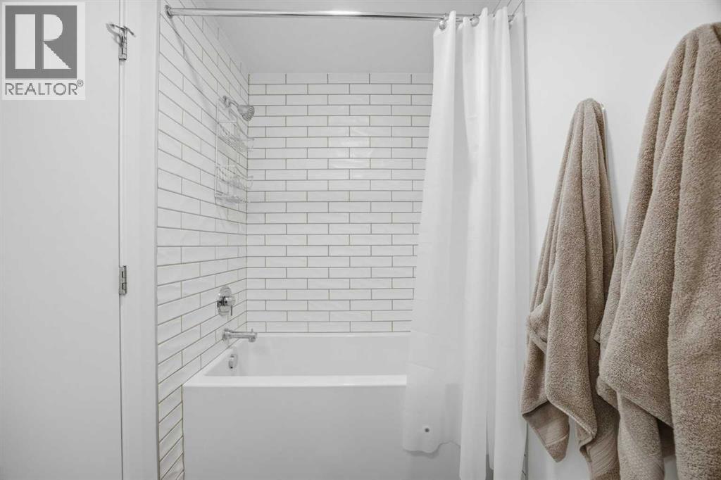 Single Family House for Sale in  A Street NW Sunnyside Calgary 