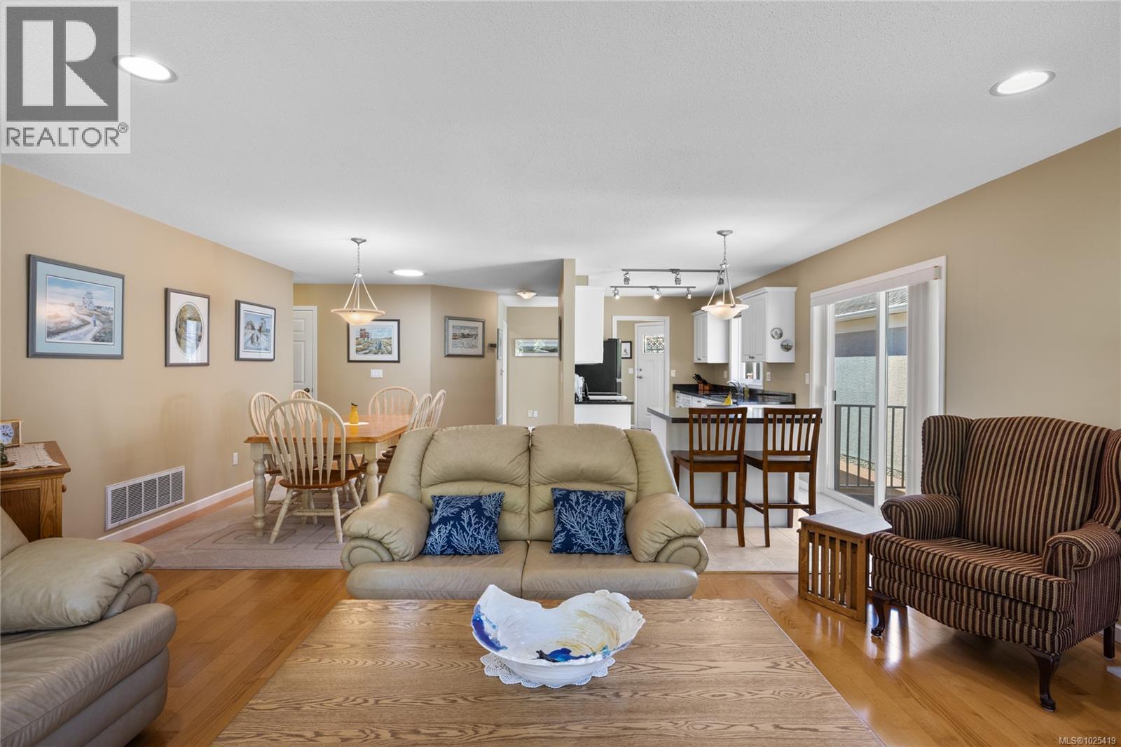 543 Seaward Way, Qualicum Beach