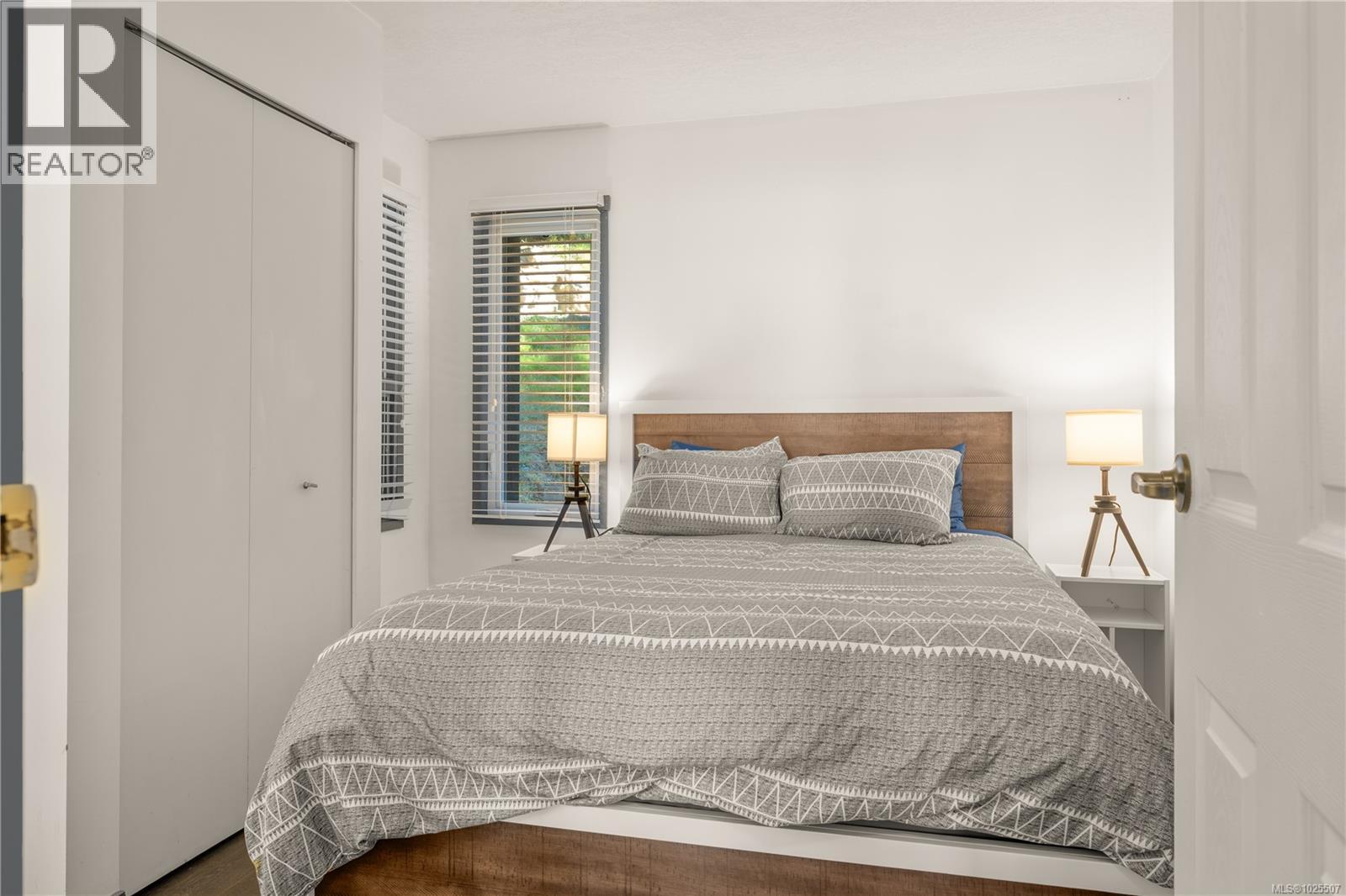 5030 LOST LAKE RD - 23