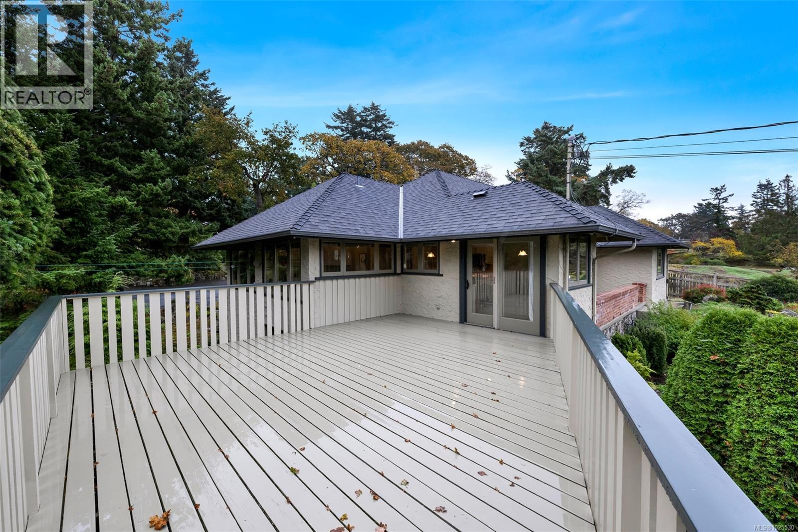  2850 Sea View Road, Saanich