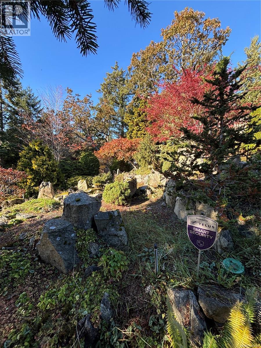  2850 Sea View Road, Saanich