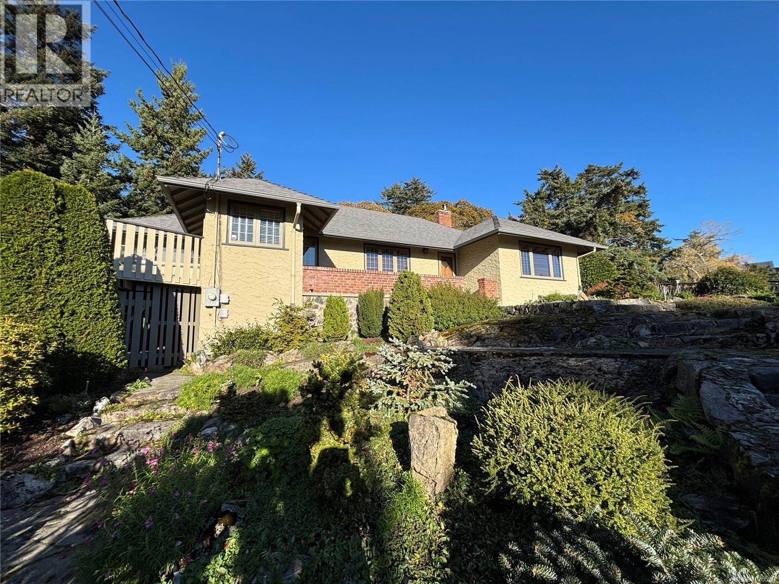  2850 Sea View Road, Saanich