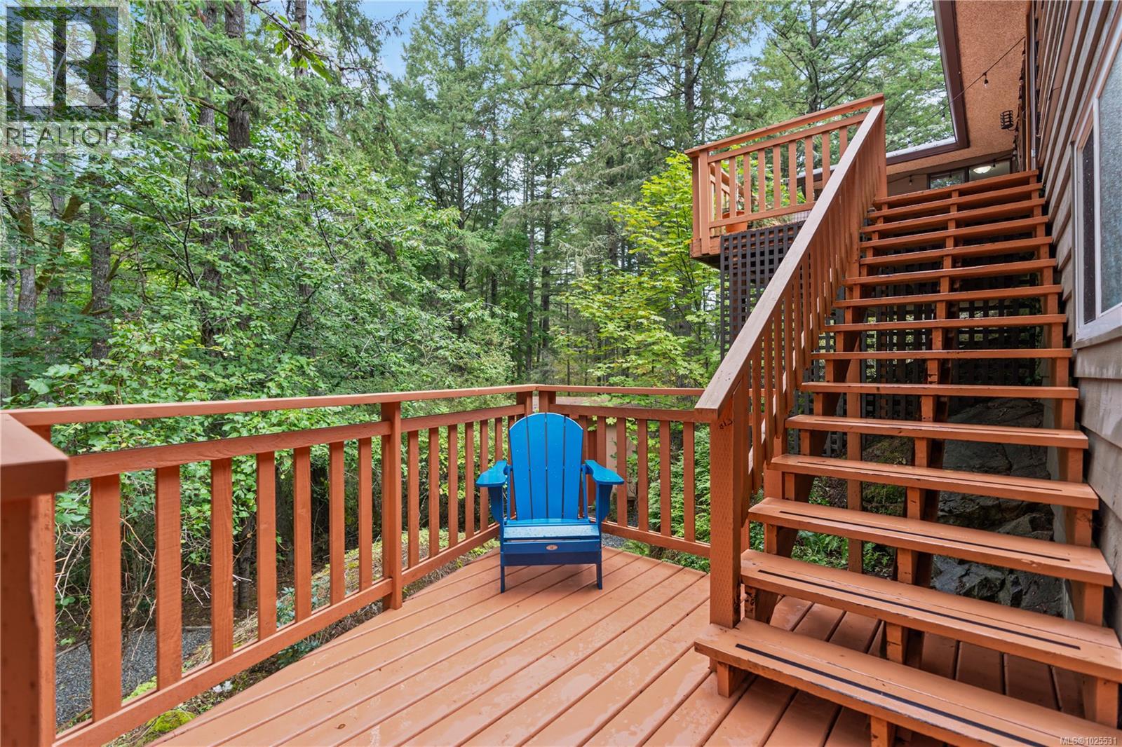  100 Viaduct Avenue West, Saanich