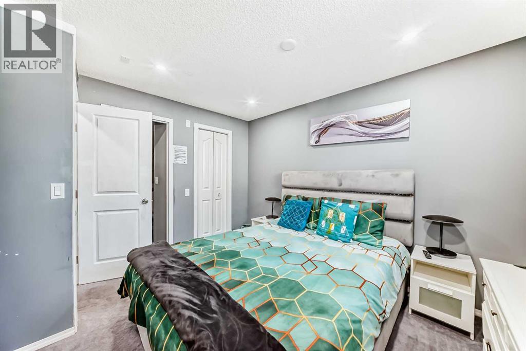 Single Family House 4 Level for Sale in  Taravista Crescent NE Taradale Calgary 