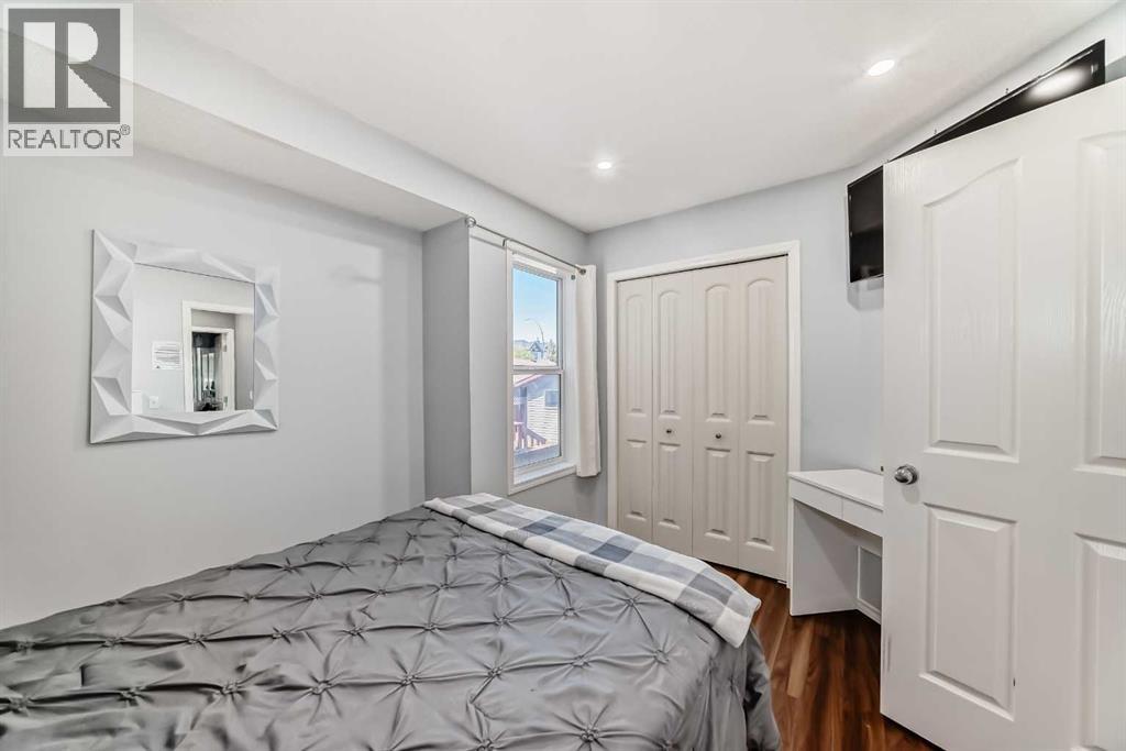 Single Family House 4 Level for Sale in  Taravista Crescent NE Taradale Calgary 