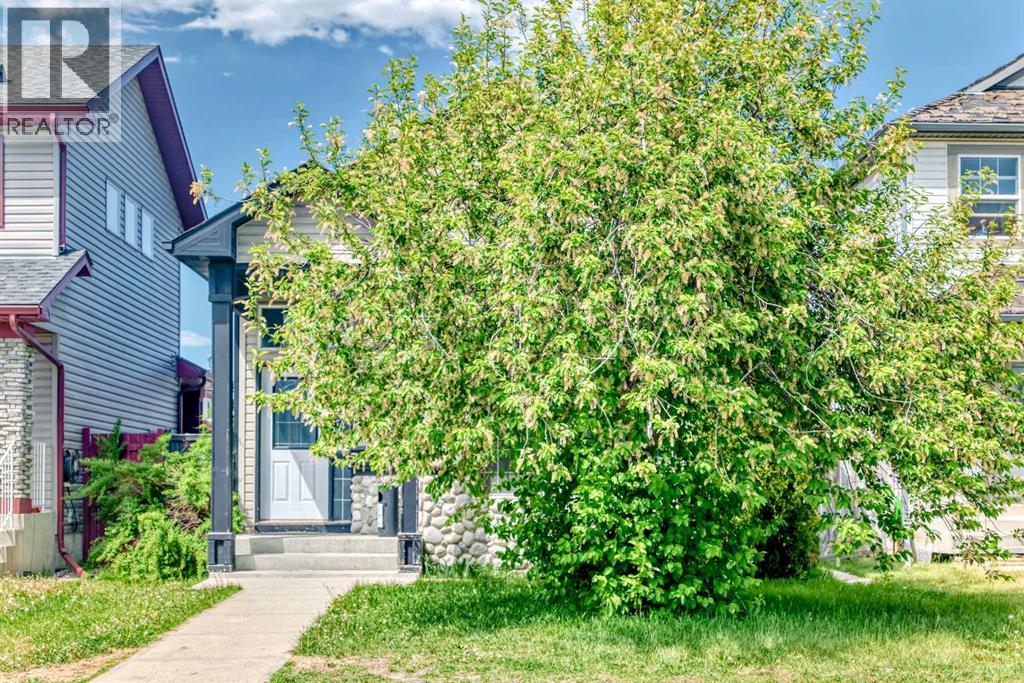 Single Family House 4 Level for Sale in  Taravista Crescent NE Taradale Calgary 