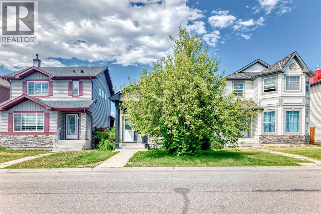 Single Family House 4 Level for Sale in  Taravista Crescent NE Taradale Calgary 