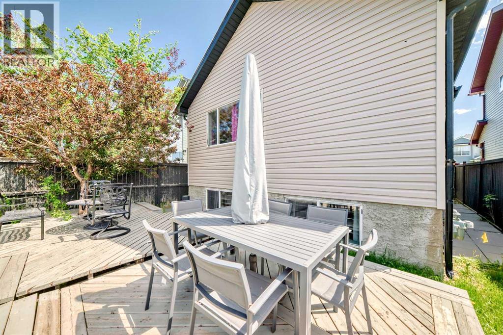 Single Family House 4 Level for Sale in  Taravista Crescent NE Taradale Calgary 