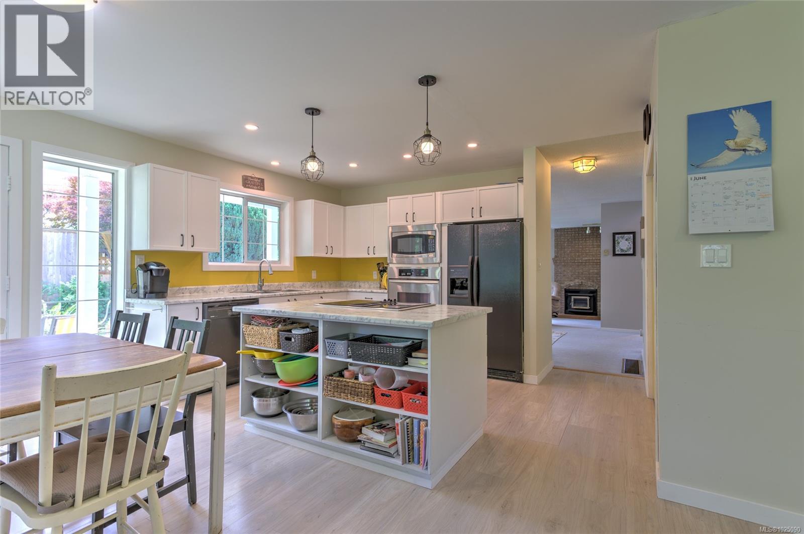 6431 Abbey Rd, Duncan