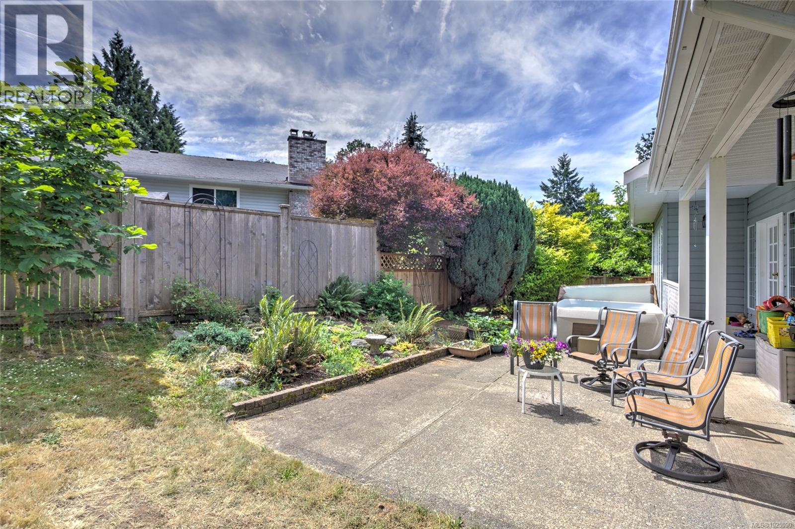 6431 Abbey Rd, Duncan