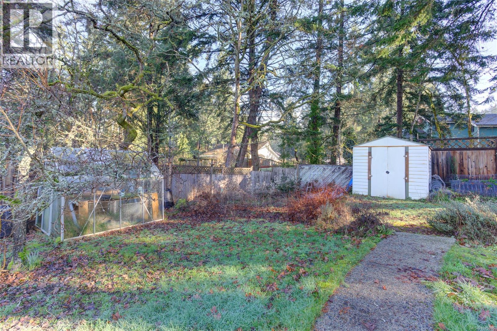 6431 Abbey Rd, Duncan